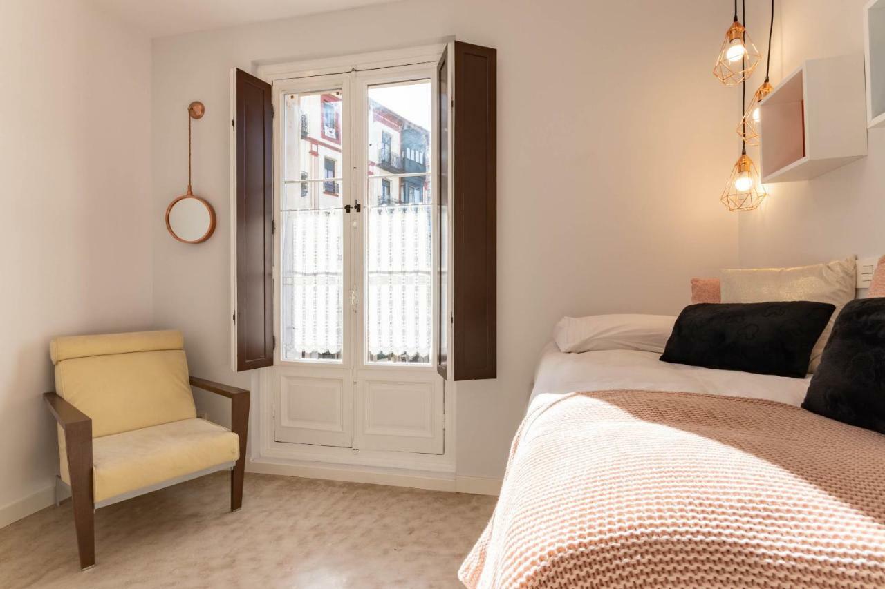 Apartment Acogedor, De Diseno Moderno En Zona Antigua
